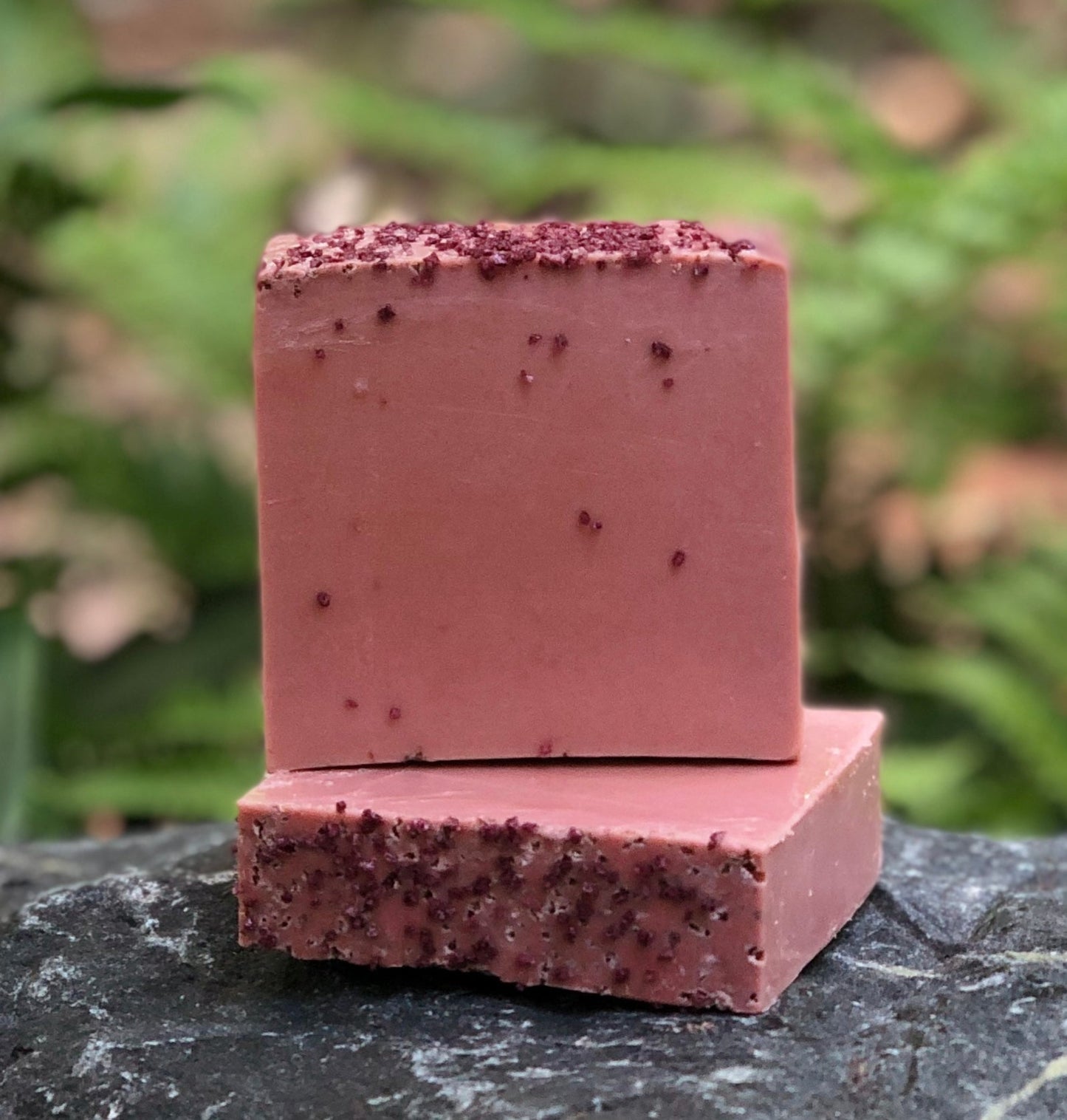 Red Wine Bar with Merlot Salt